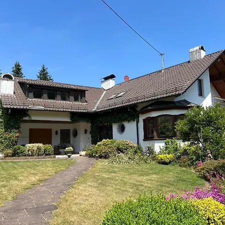 Apartment Traumhafte In Ruhiger Lage *